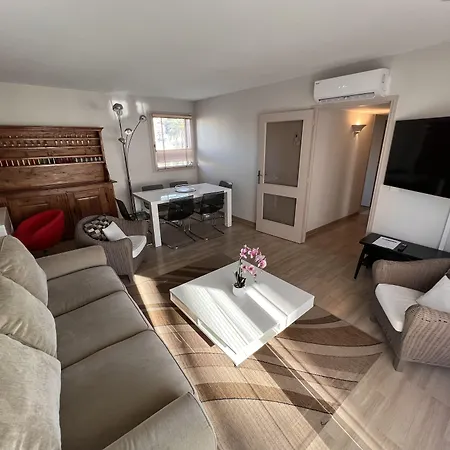 Riviera Eden Palace Lejlighedshotel 4*