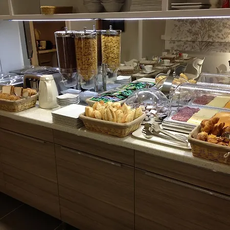 Lejlighedshotel Riviera Eden Palace 4*