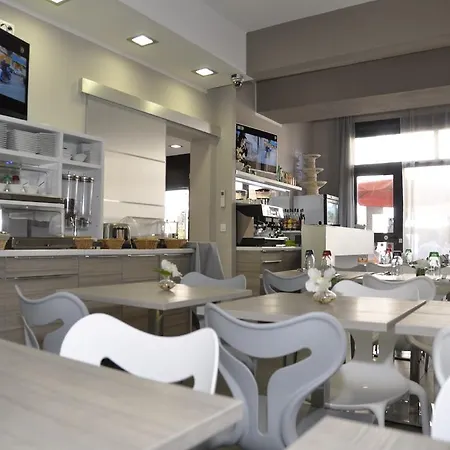 Riviera Eden Palace Lejlighedshotel 4*