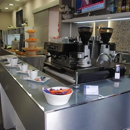 Riviera Eden Palace Lejlighedshotel 4*