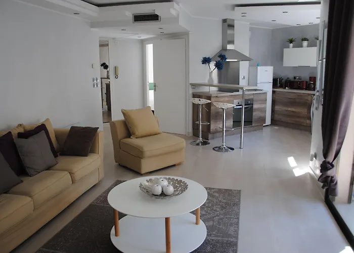 Riviera Eden Palace Apart Otel Cannes