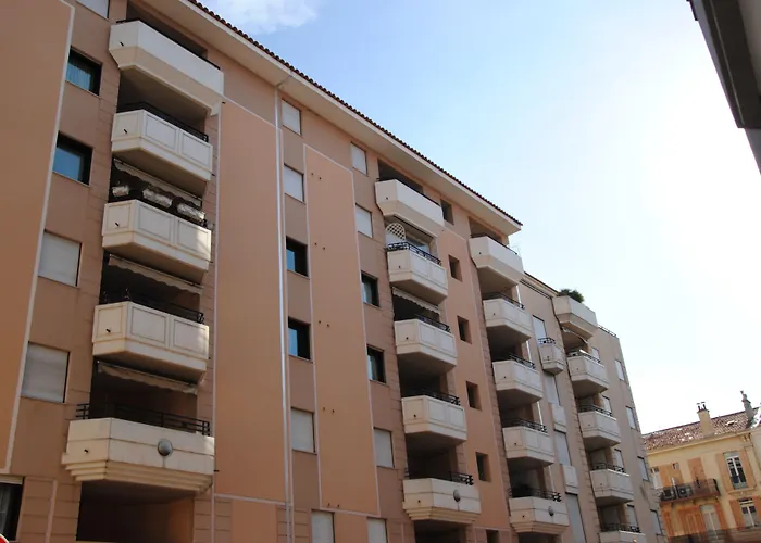 Riviera Eden Palace 4* Κάννες