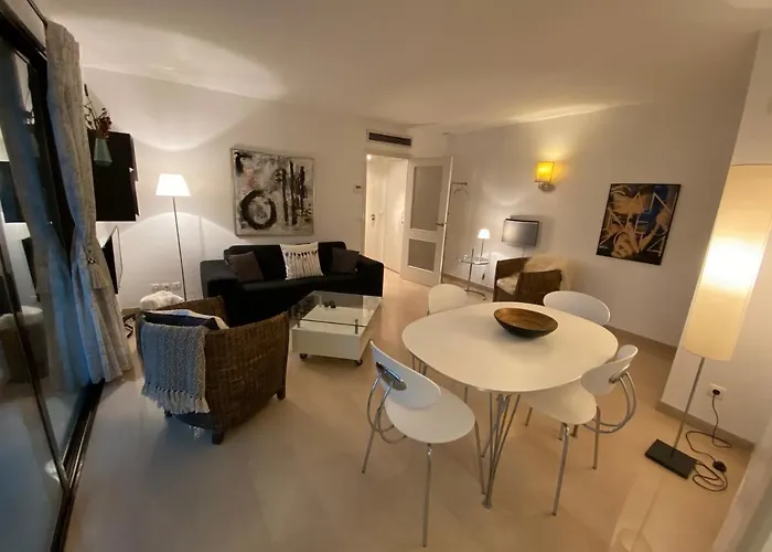 Ξενοδοχείο με διαμερίσματα Riviera Eden Palace 4*