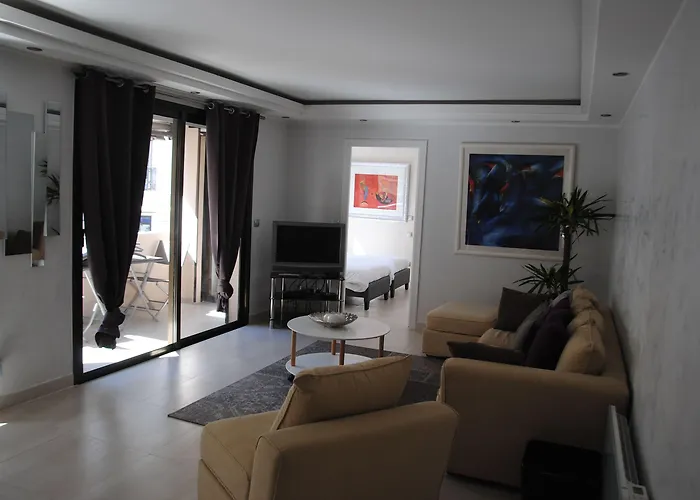 Lägenhetshotell Riviera Eden Palace Cannes