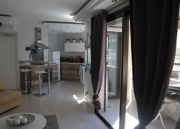 Riviera Eden Palace Lägenhetshotell 4*